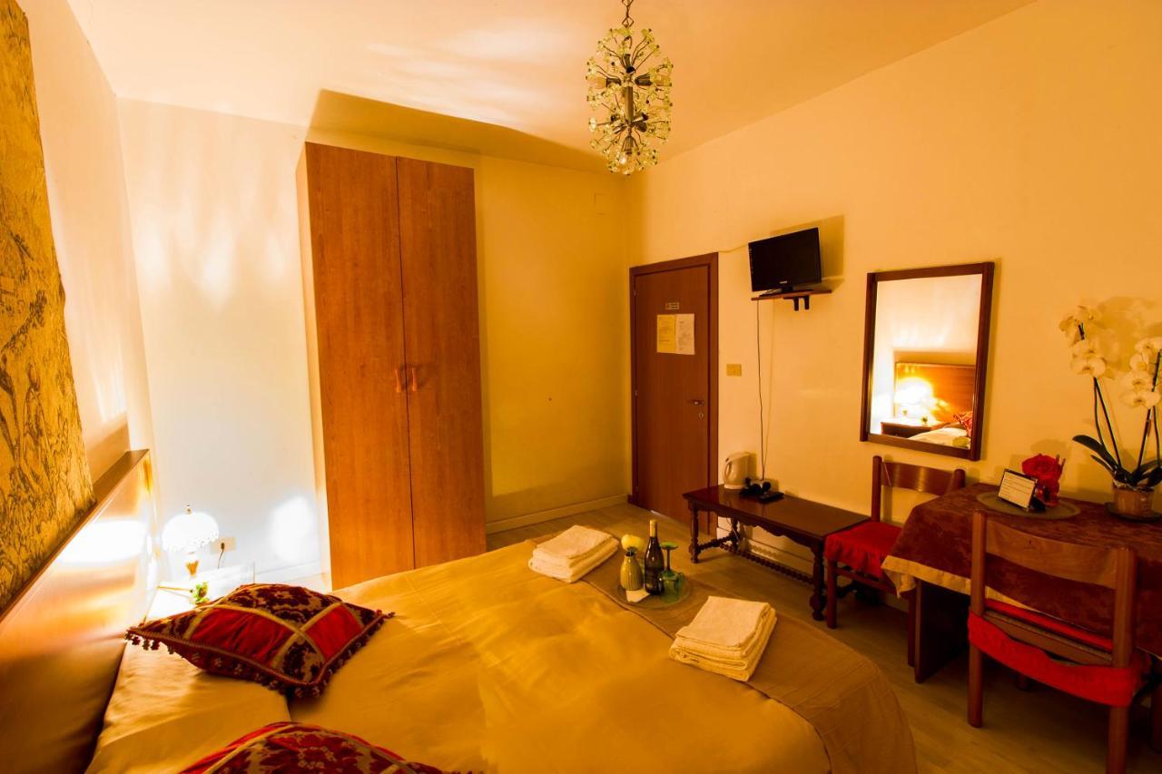 Venice Rainbow Hotel Esterno foto